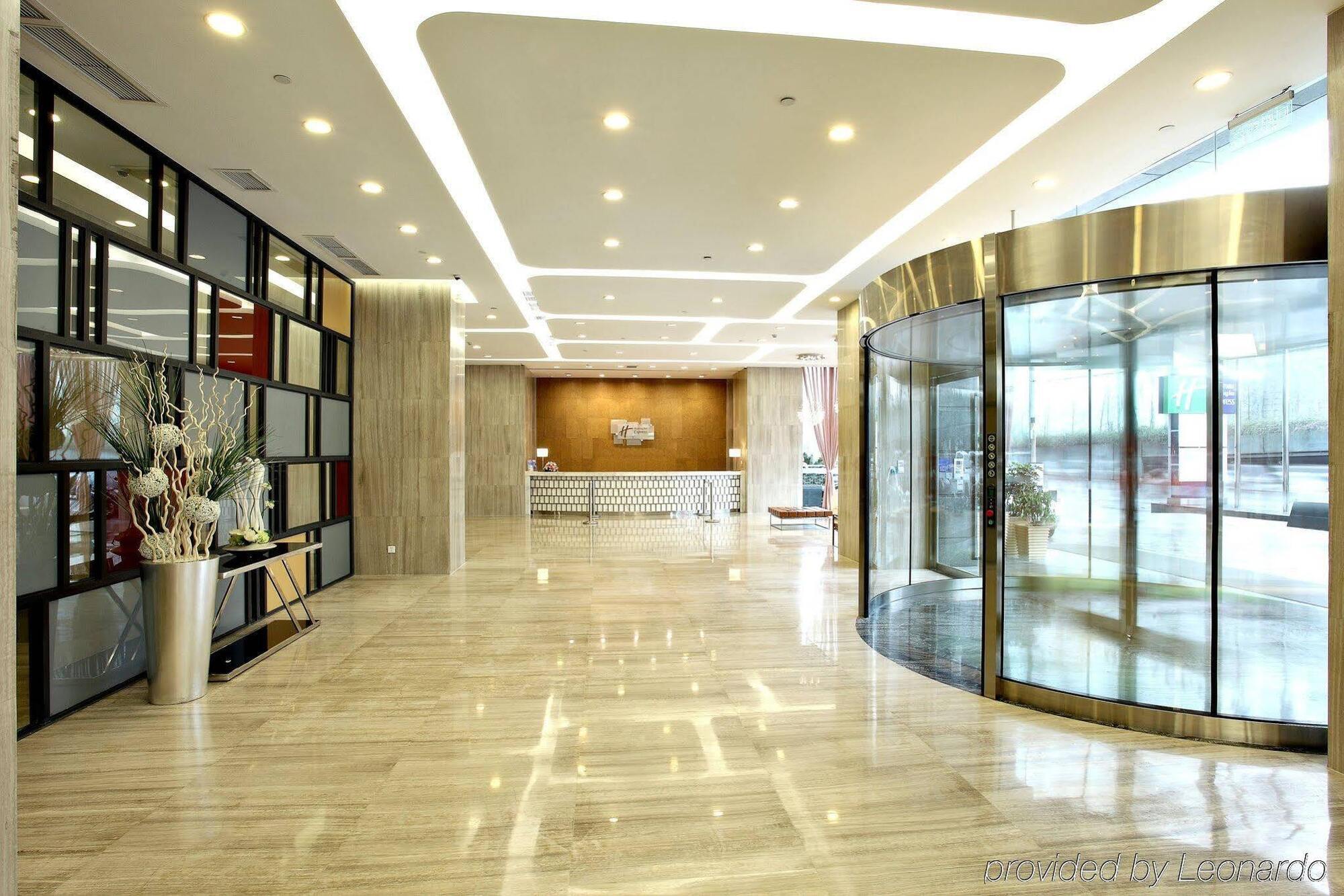 Holiday Inn Express Chengdu Wuhou By Ihg-Wuhou Temple And Jinli Kültér fotó